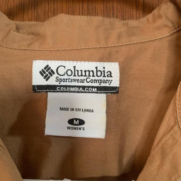 Columbia Women's shirt. Size medium. - Picture 2 of 6